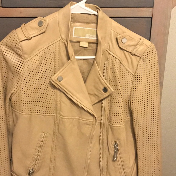 Leather jacket - Picture 4 of 4